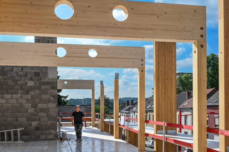 064_Z63_0239-2 CROPPED